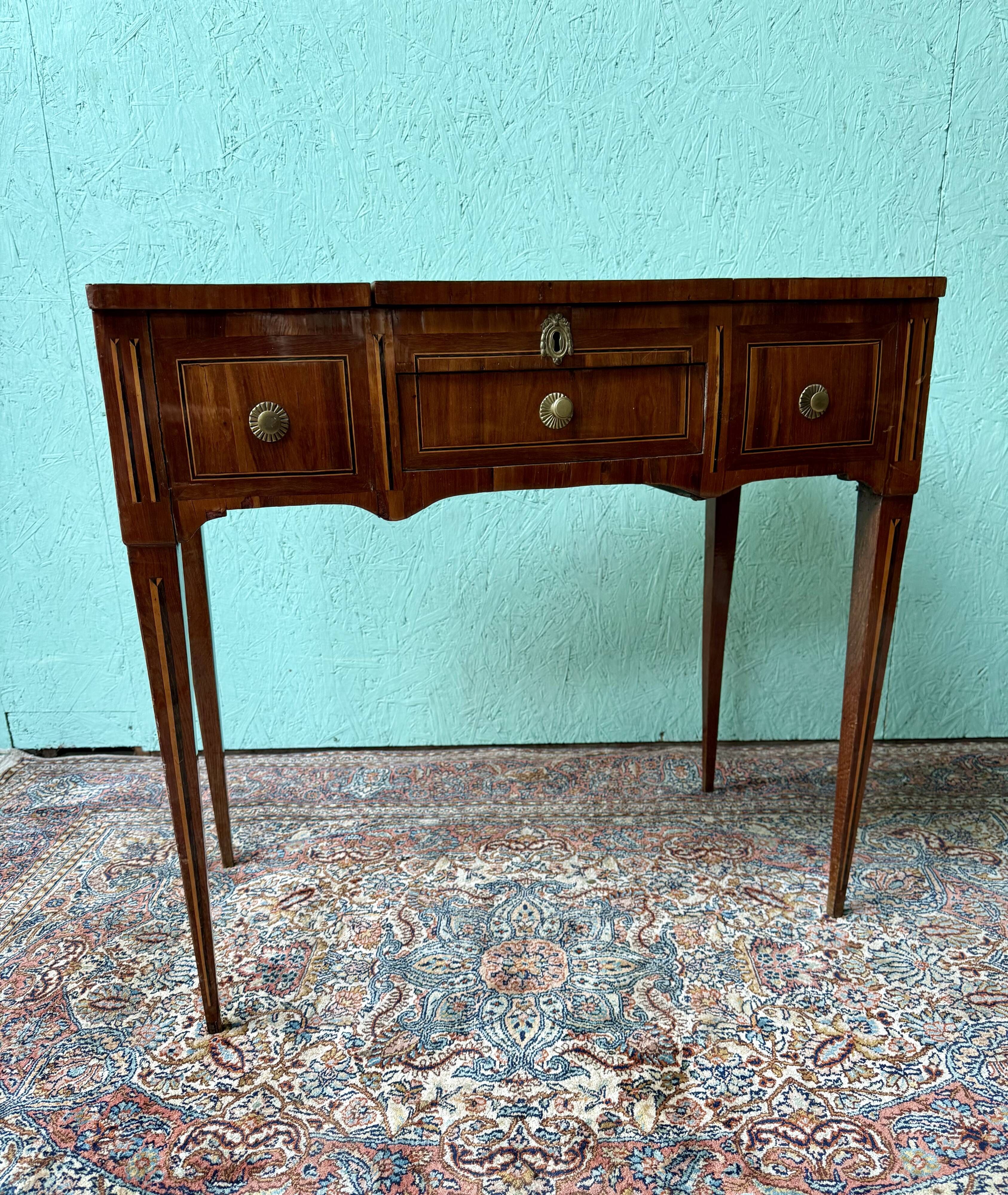 Coiffeuse d’époque Louis XVI
