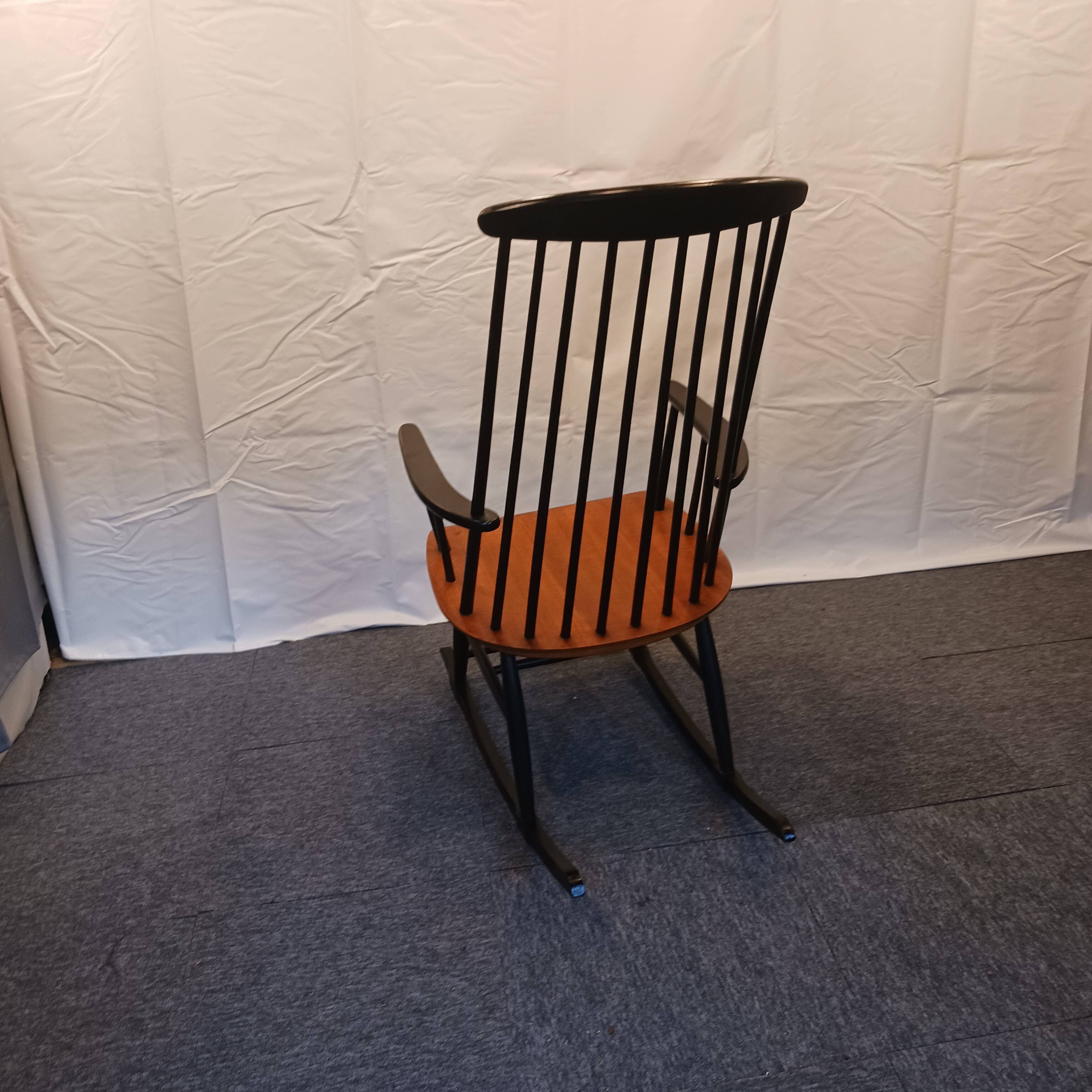 rocking-chair Ilmari Tapiovaara 1960