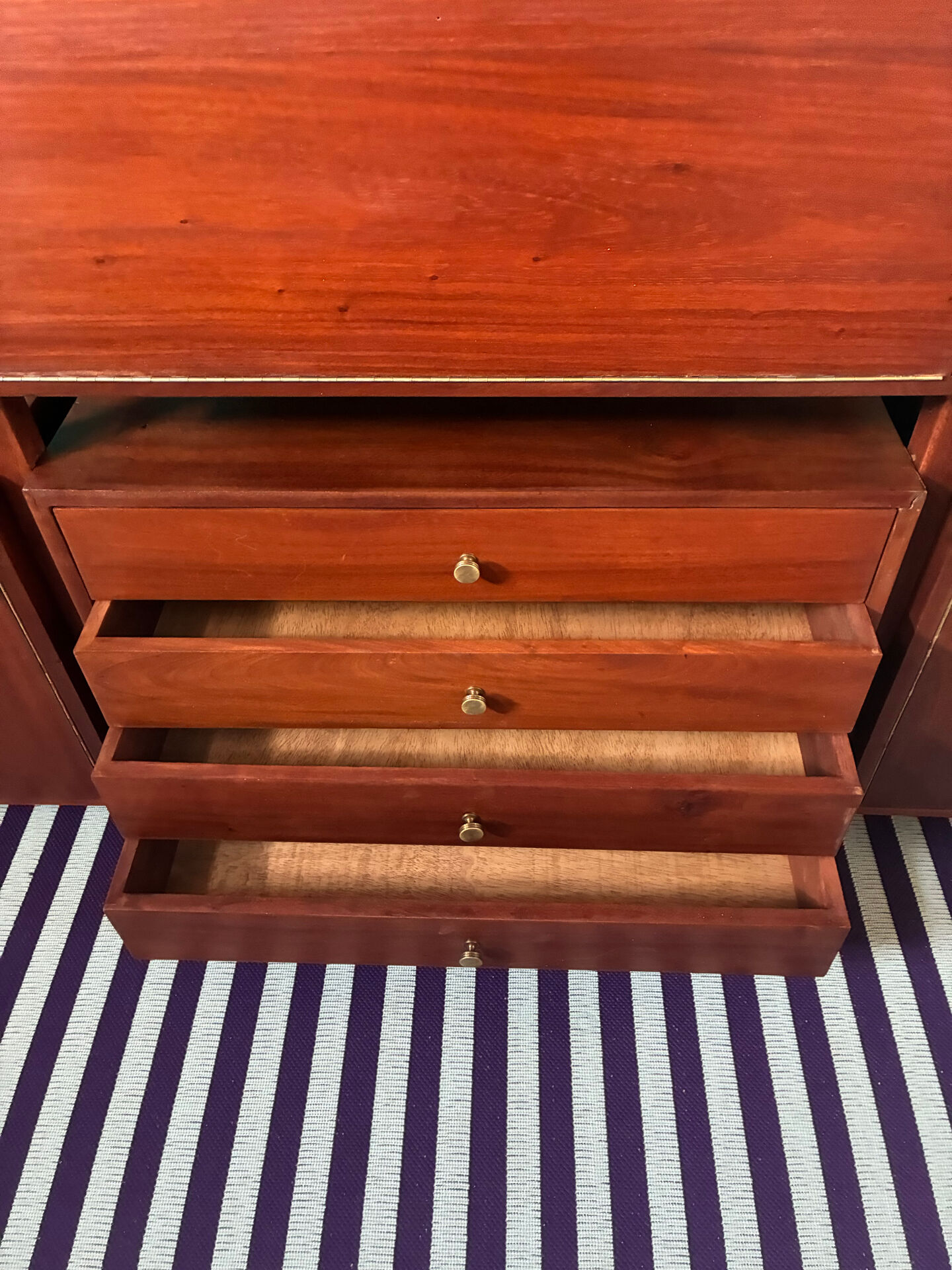 Vintage Scandinavian Library Olaio