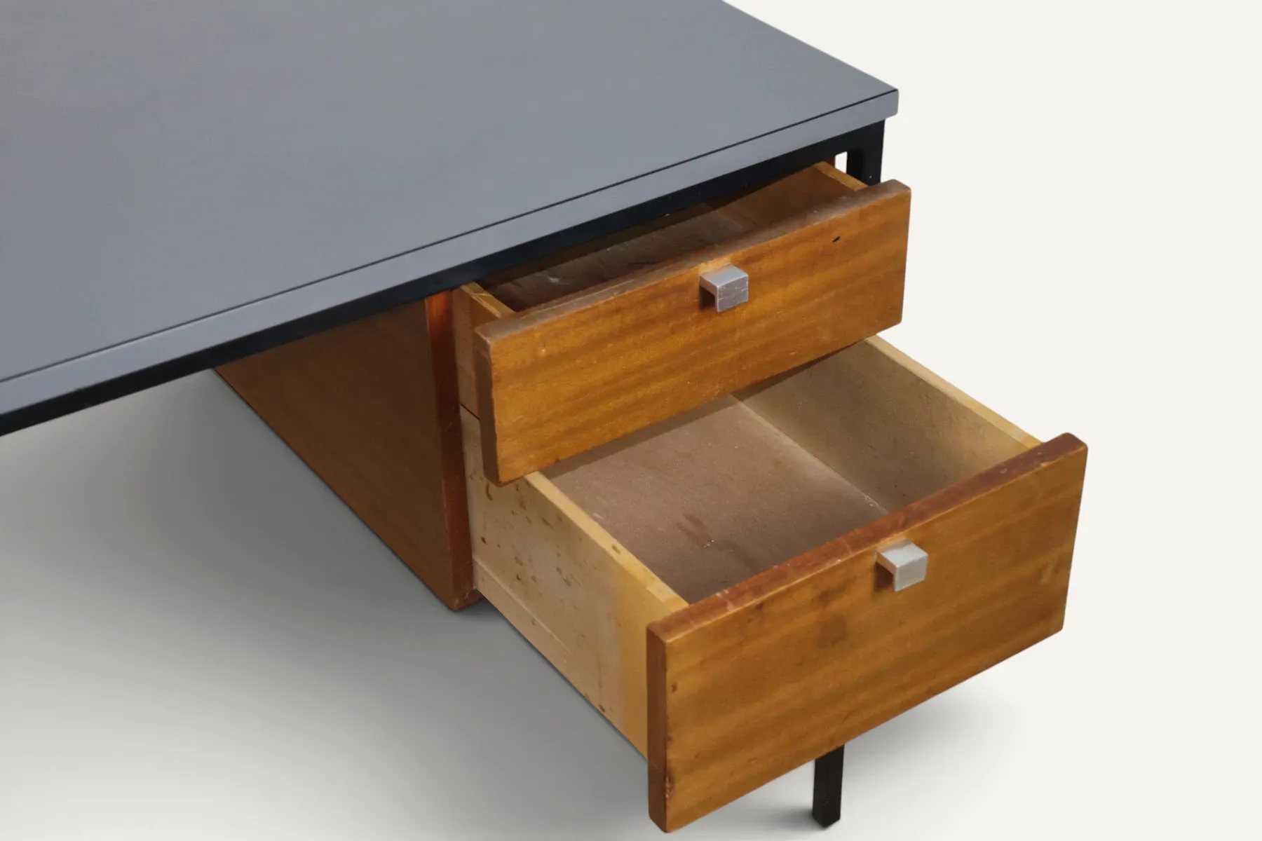 Desk CM217 by Pierre Paulin for Thonet – 1960s