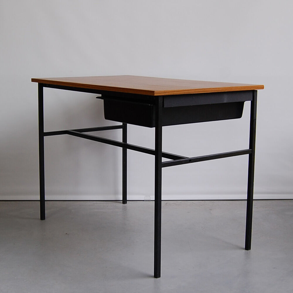 Pierre Guariche's "Junior" desk for Meurop, 1960