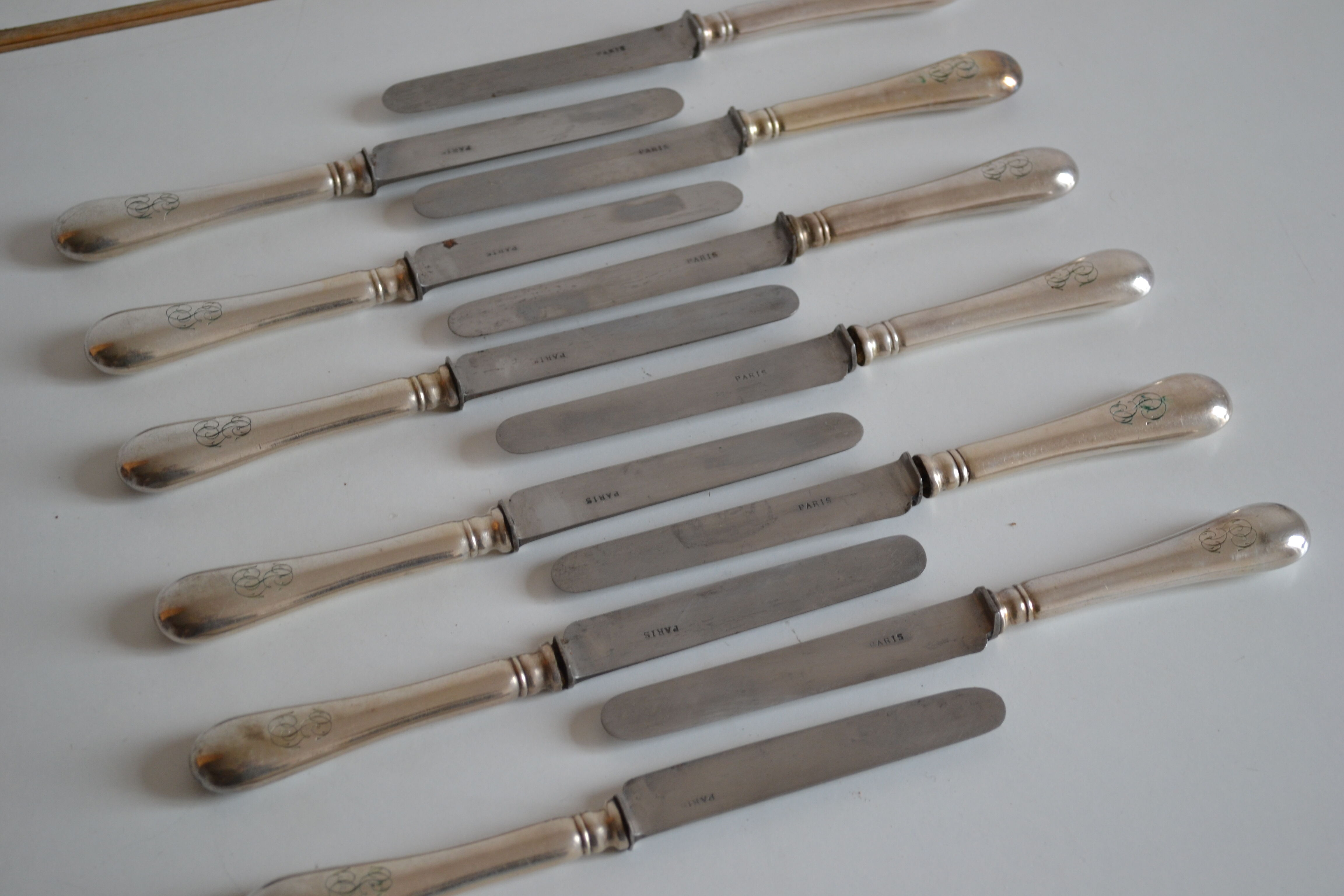 12 dessert knives old metal silver monogram