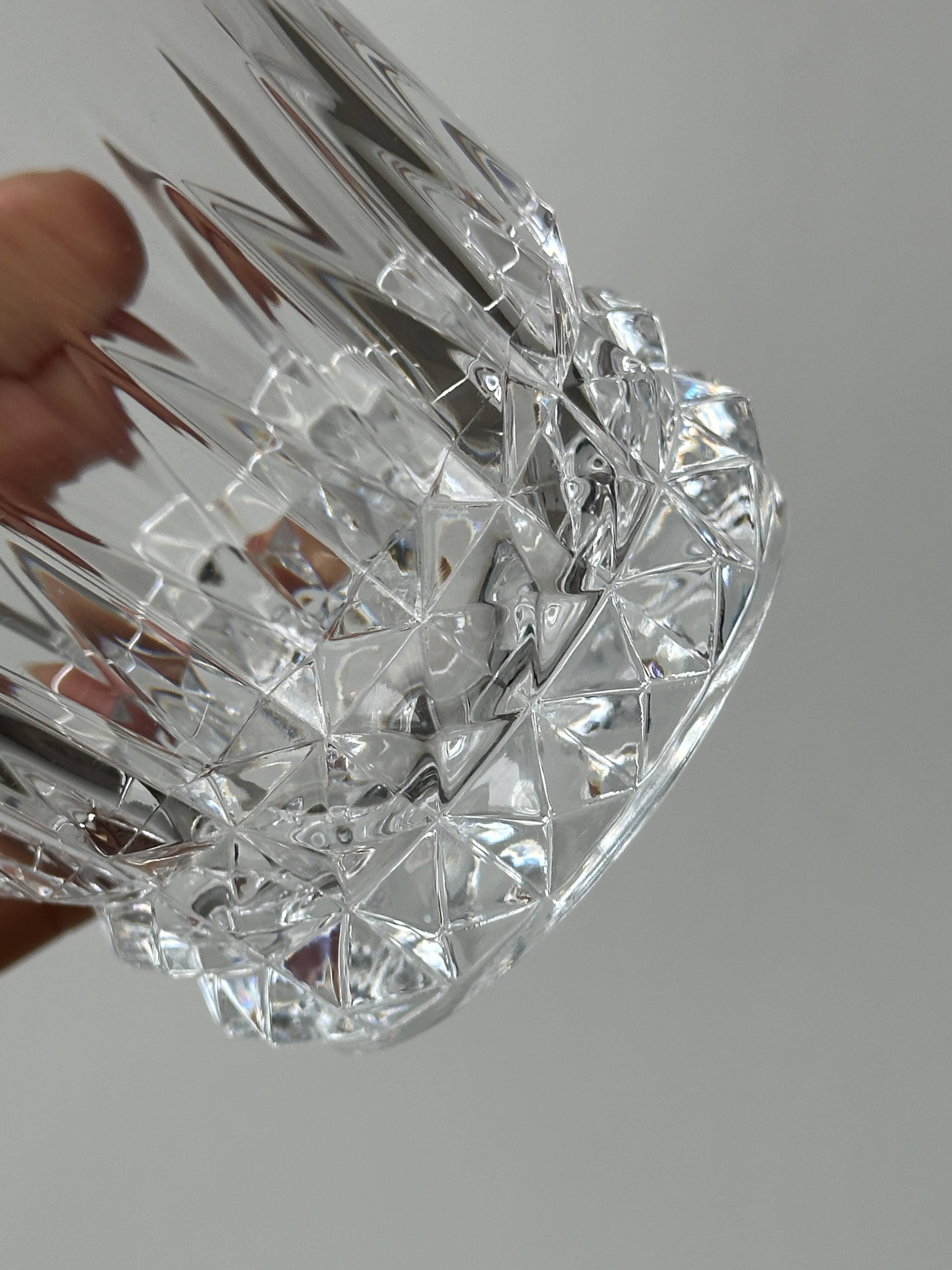 Ensemble de 5 verres à whisky en cristal ciselé