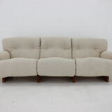 1970s Design Italian Sofa in Bouclé