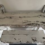 Country chic kitchen shelf