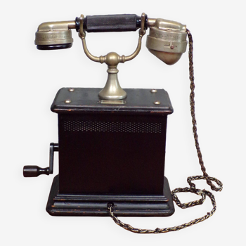 Old Siemens telephone 1900