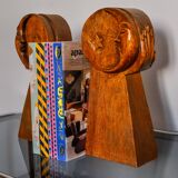 Serres-livres art déco en bois taillé , France 1960