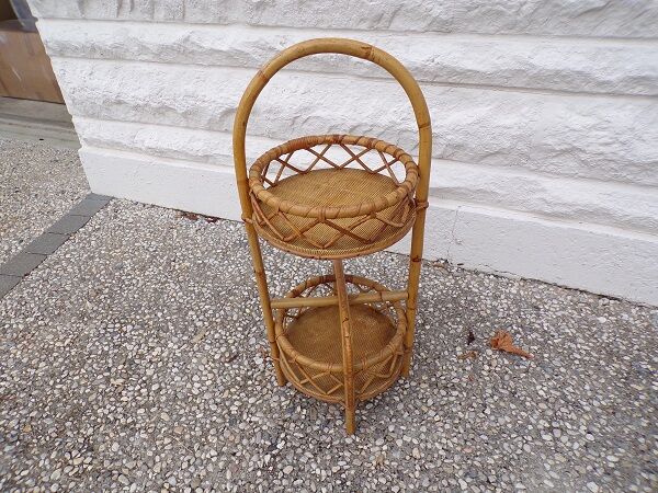 Portable rattan bar