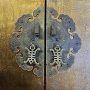 Vintage Chinese cabinet with gold leaf, flowers and birds / oriental