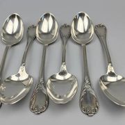 Set of 6 Christofle Marly soup spoons in near-new condition, 20.5 cm.