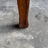 Table de salle à manger Art Nouveau en bois massif brun foncé avec tiroir et détails sculptés ornementaux