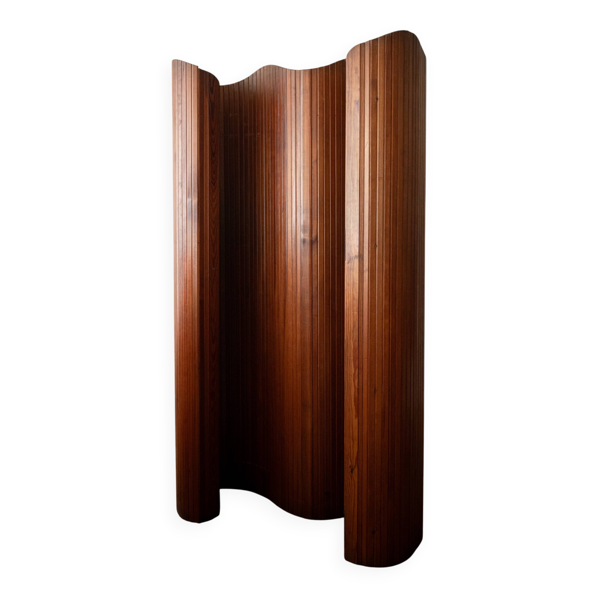 Paravent en pin patiné Art Déco par Jomain Baumann pour Baumann, France.