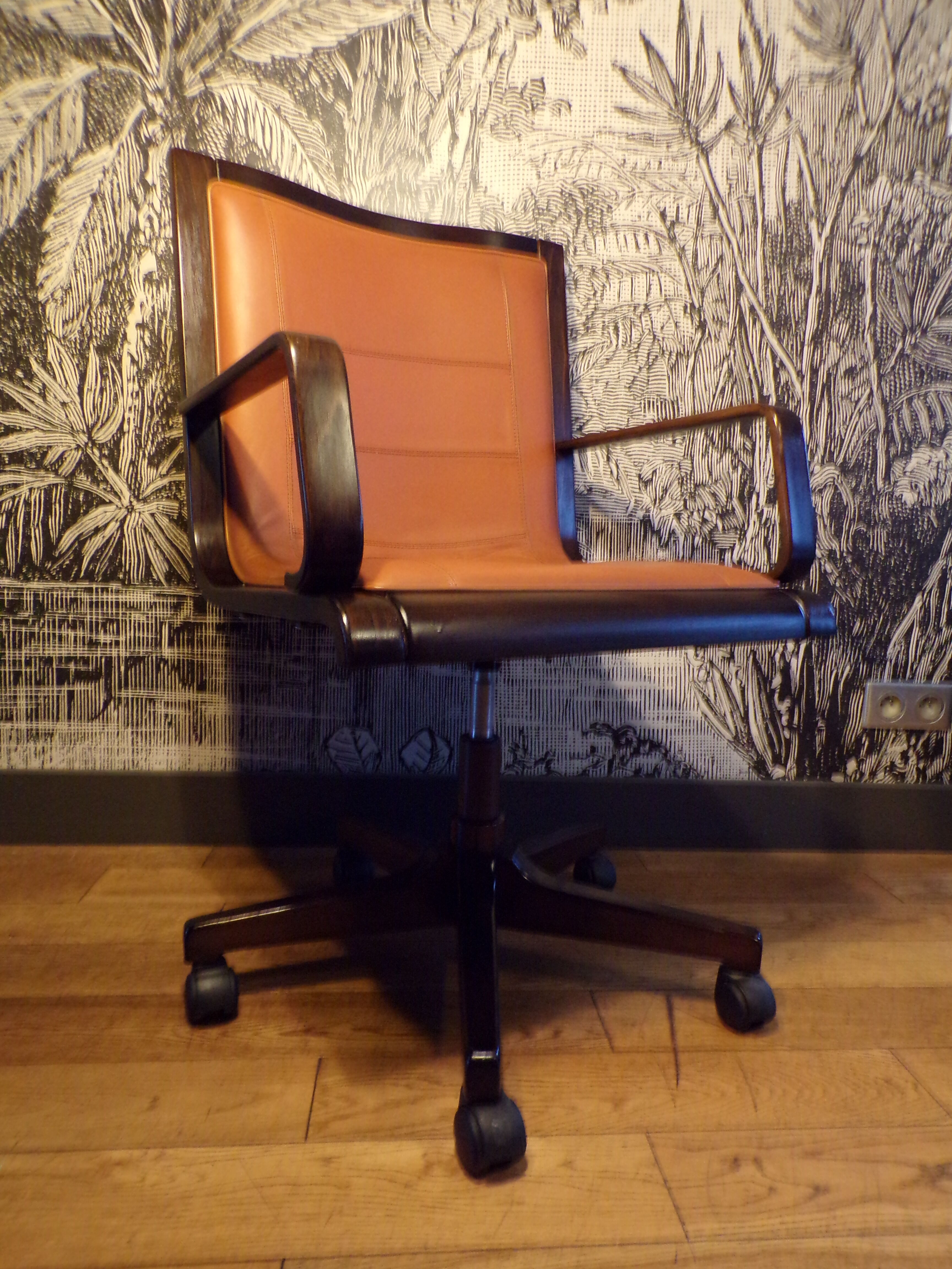 Vintage cofemo leather chair