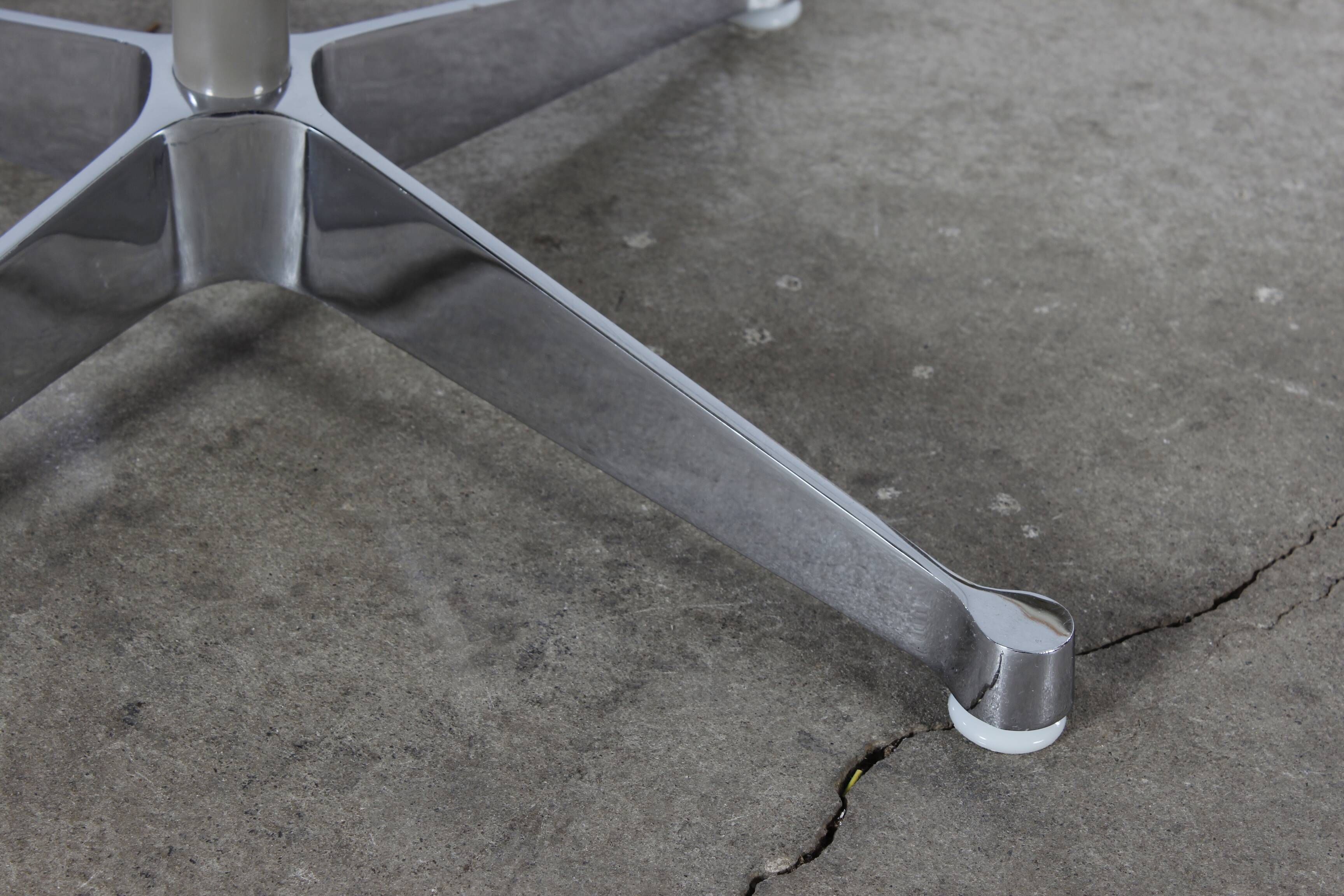 Eames dining table contract table Herman Miller Vitra 76.5cm