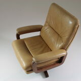 Leather lounge chair by André Vandenbeuck