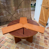 Simat dining table