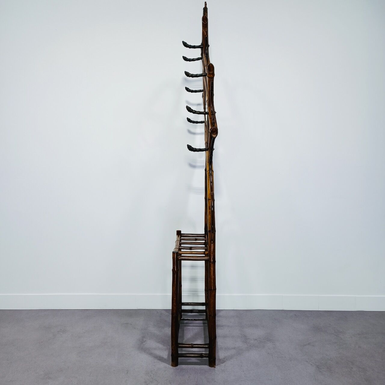 Portemanteau en bambou avec porte-parapluie