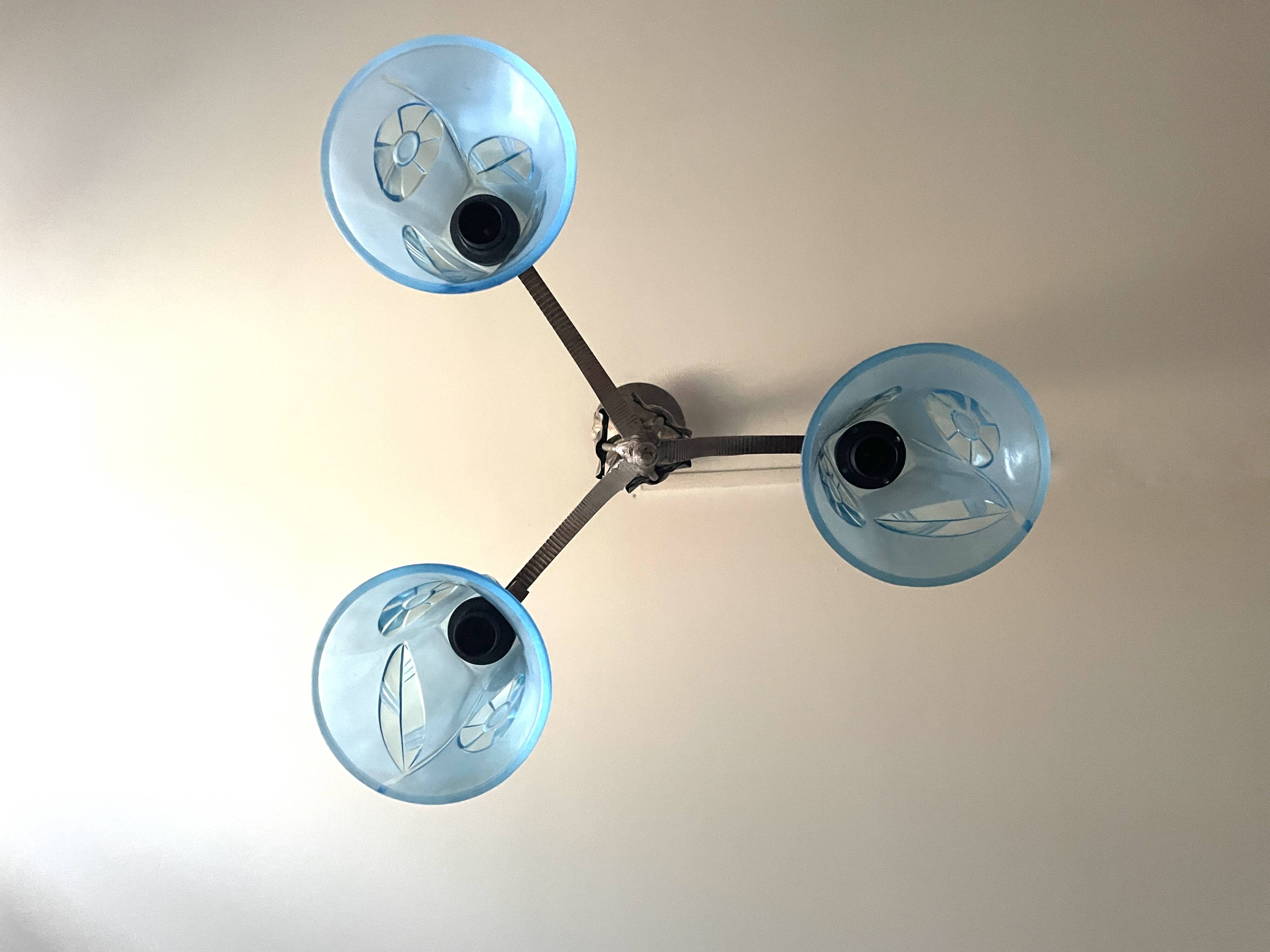Lustre de style Art déco en verre bleu