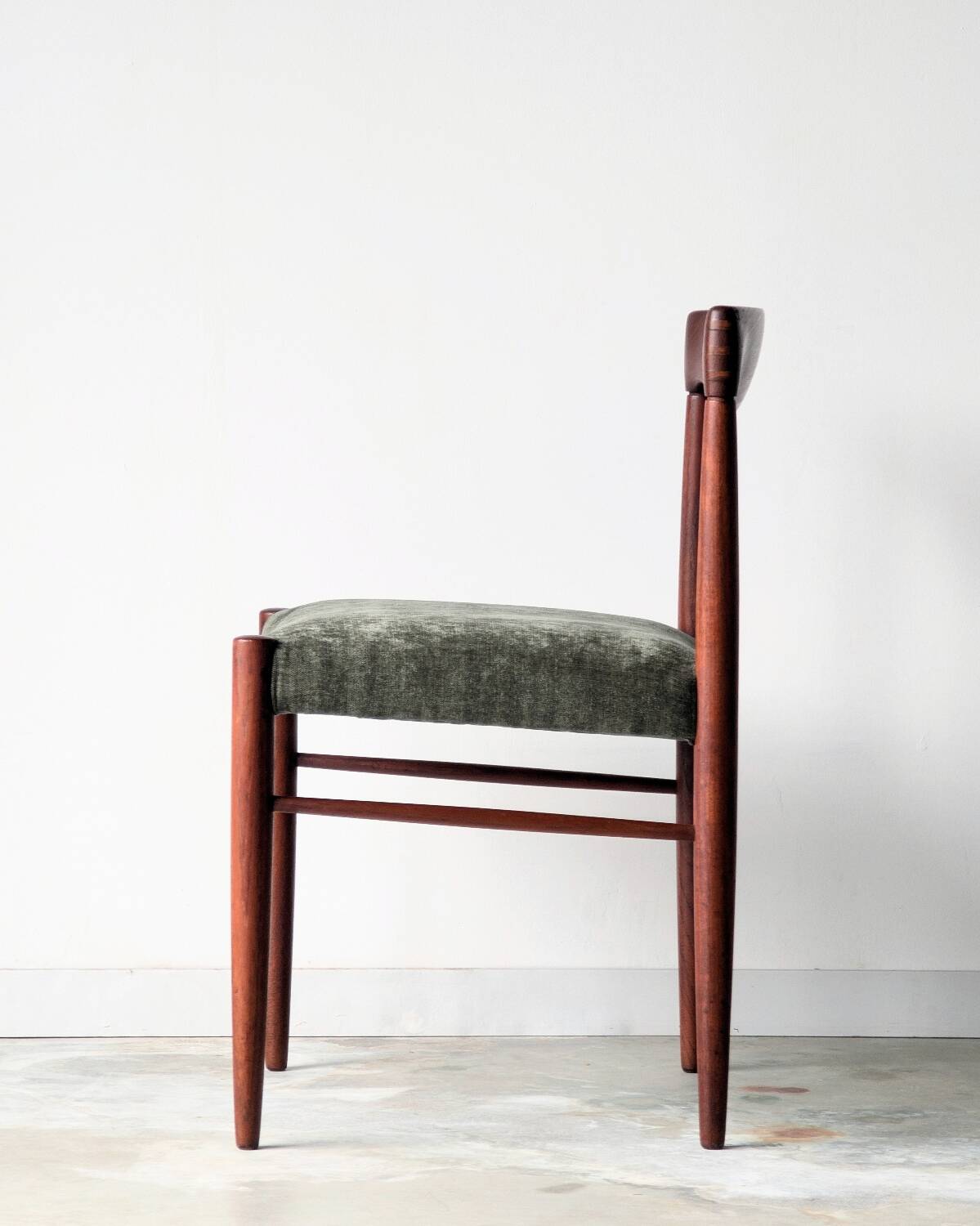 Vintage teak chair by Henry Walter Klein, Bramin edition, 1960.