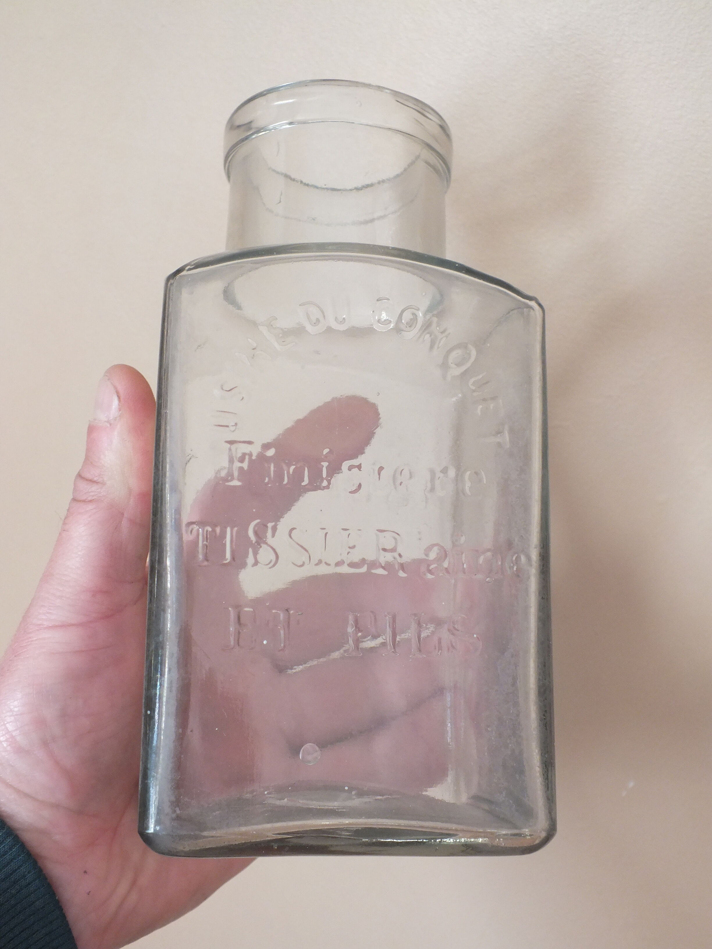 Set of 4 bottles with iode and ancient tissier le conquet seaweed