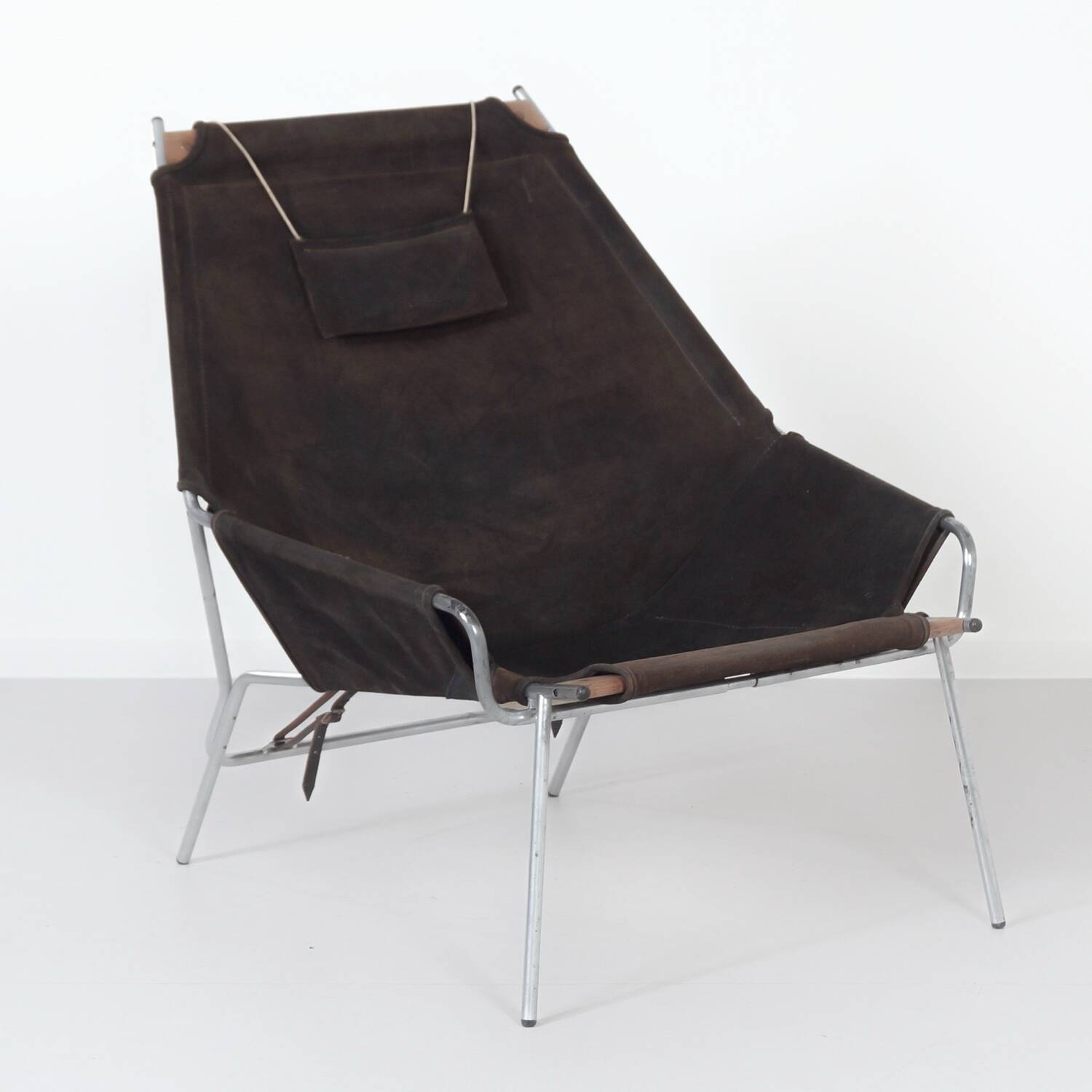DANISH ARMCHAIR J361 BY ERIK OLE JØRGENSEN FOR BOVIRKE, 1950S | SUEDE