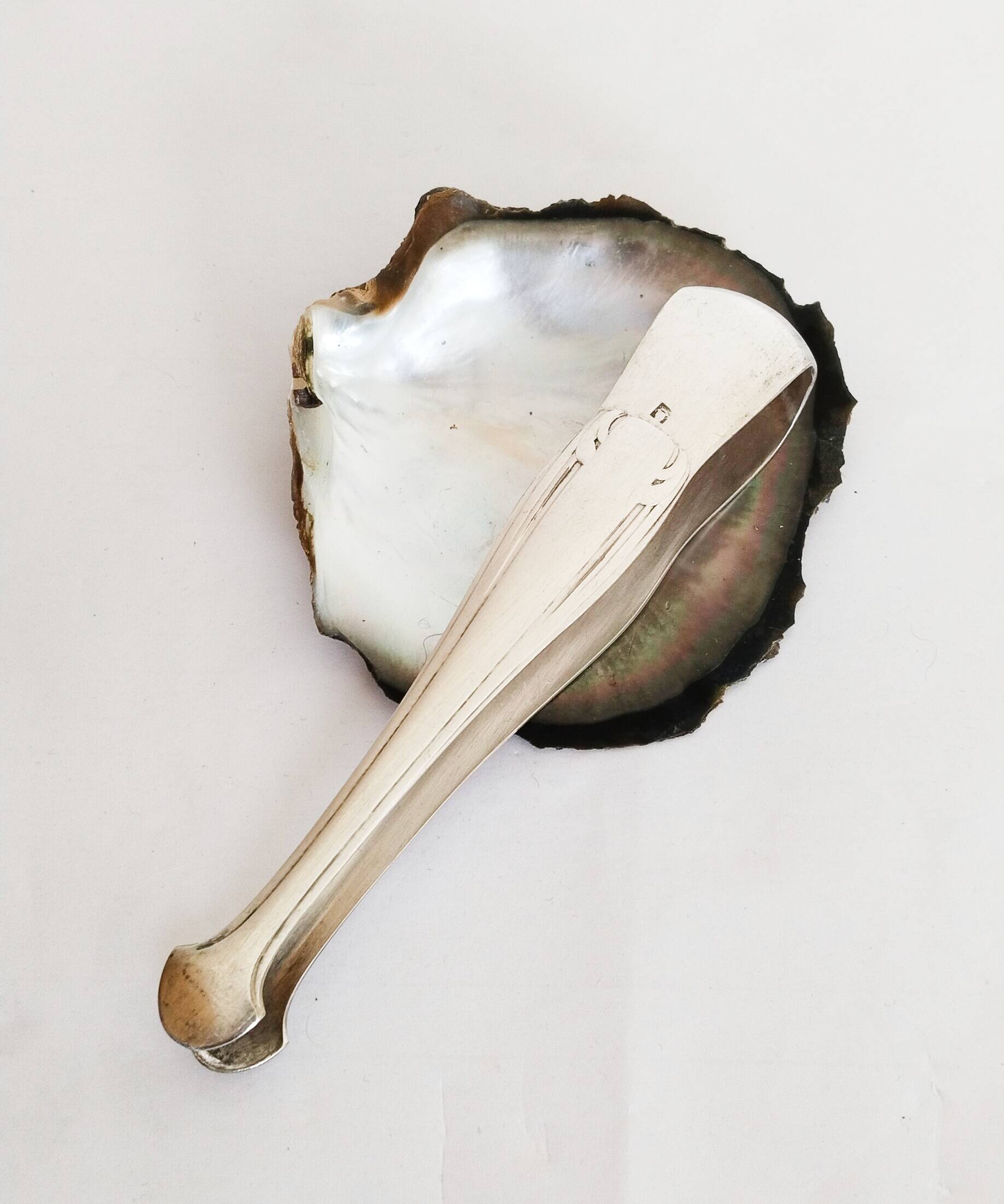 Silver-plated metal sugar or ice cube tongs (ref 5)