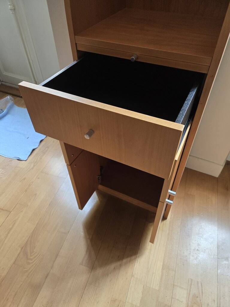 Secretary argus habitat