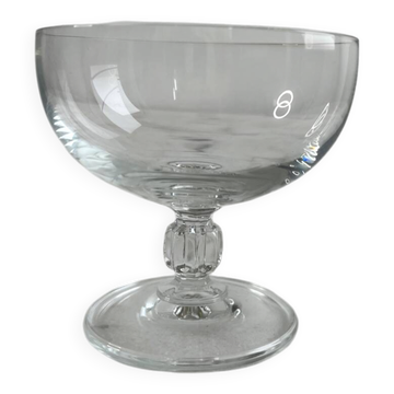 Footed glass
