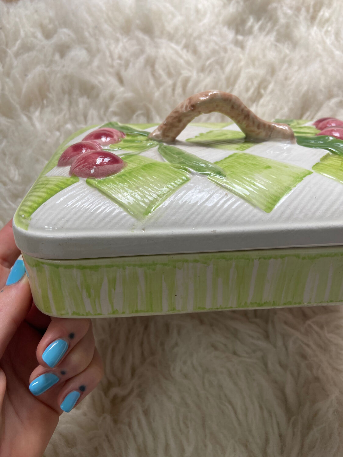 Box Ceramic Cherries Slip