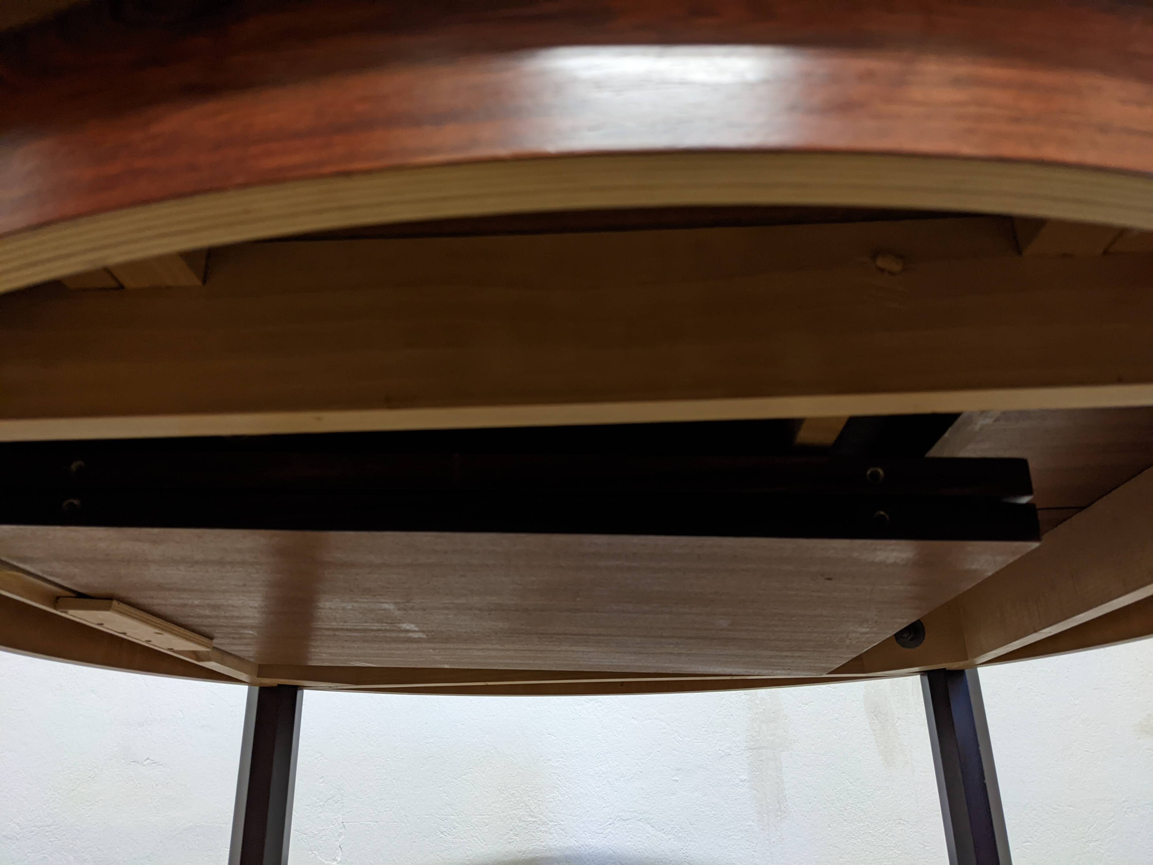 Danish rosewood dining table from the 60s/70s