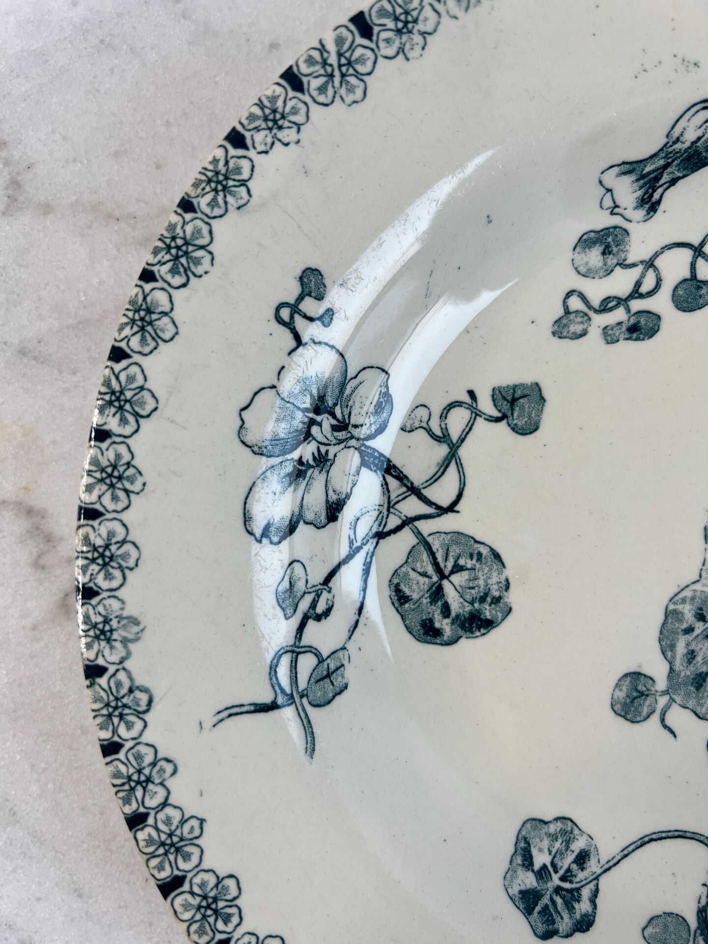 Gien terre de fer — capucine collection deep plate