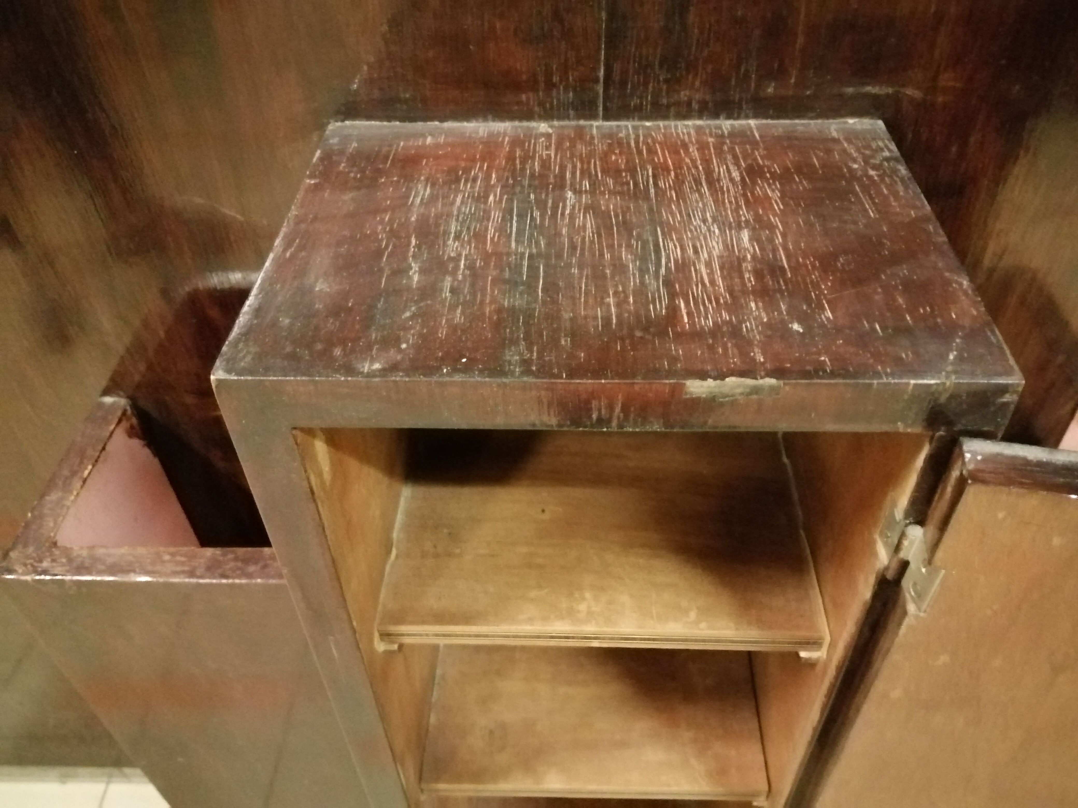 Atypical wall entrance coat rack, 50s