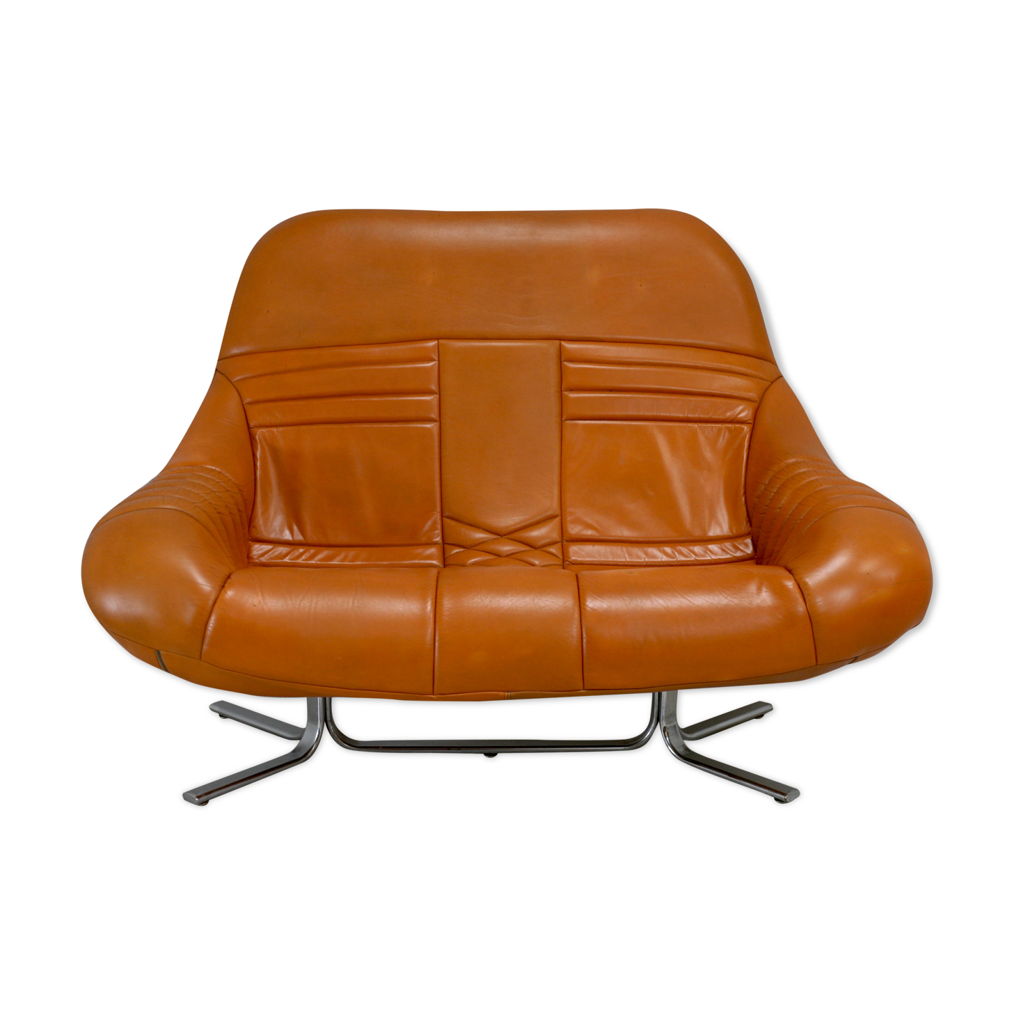 Sofa "space age". Leather, fiberglass, foam, steel. Circa 1970. Orange.