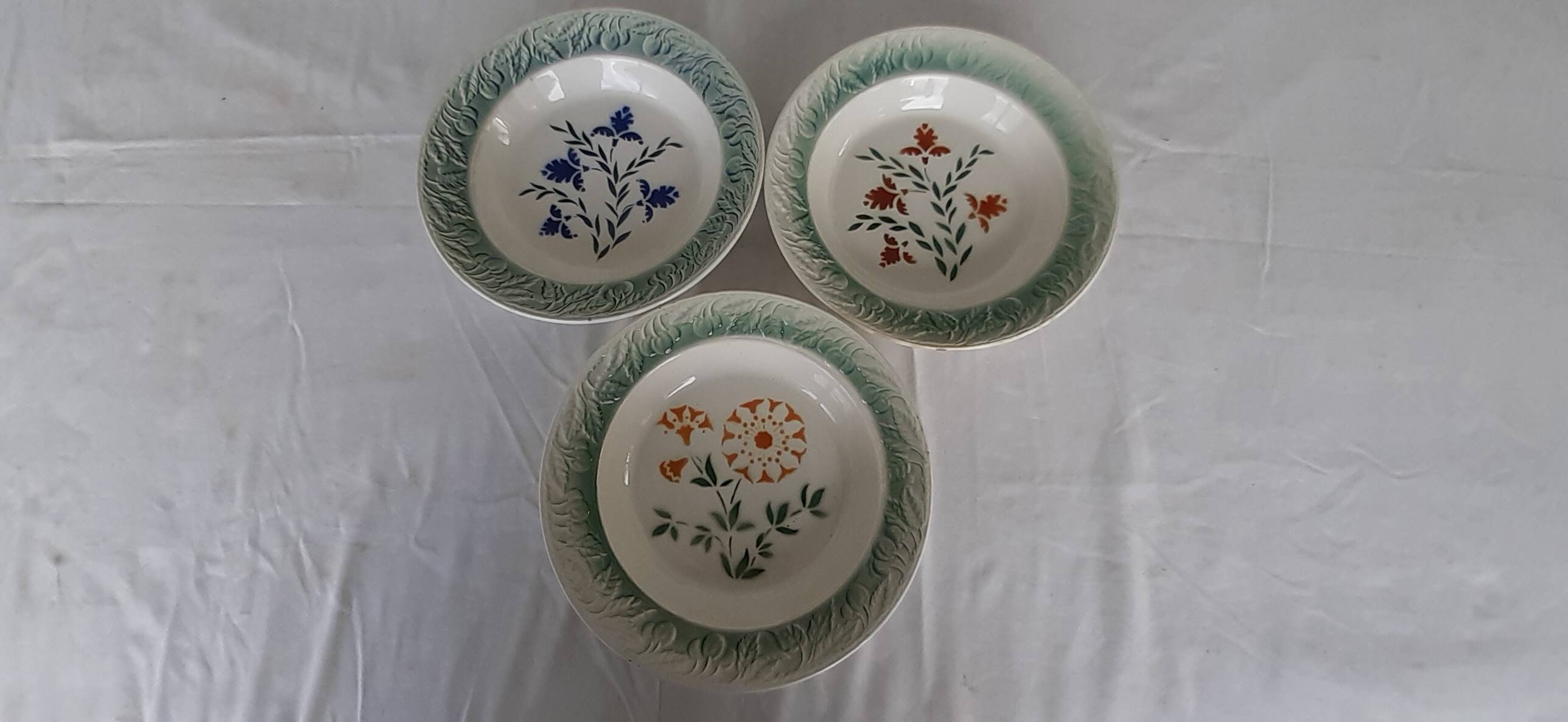Set of 3 old GIVORS earthenware dishes