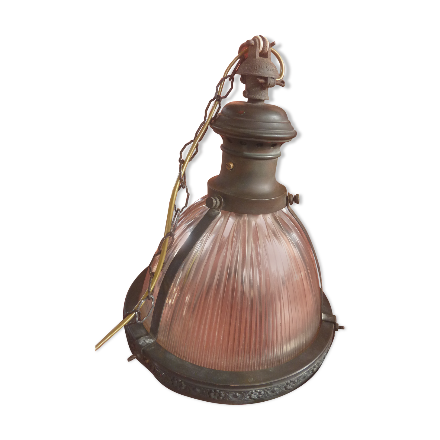 Industrial holophane suspension