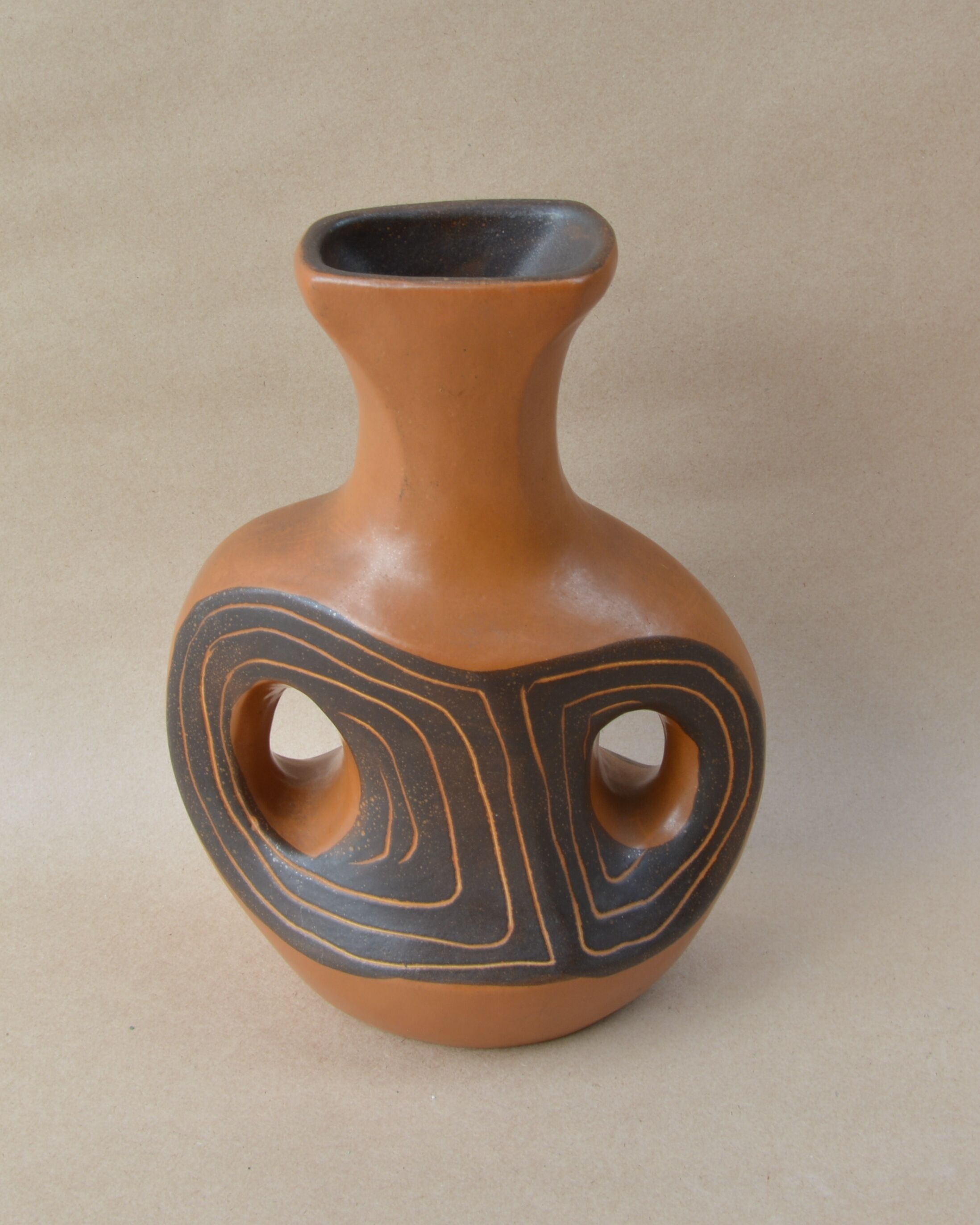 Vase anthropomorphe Marcel Guillot