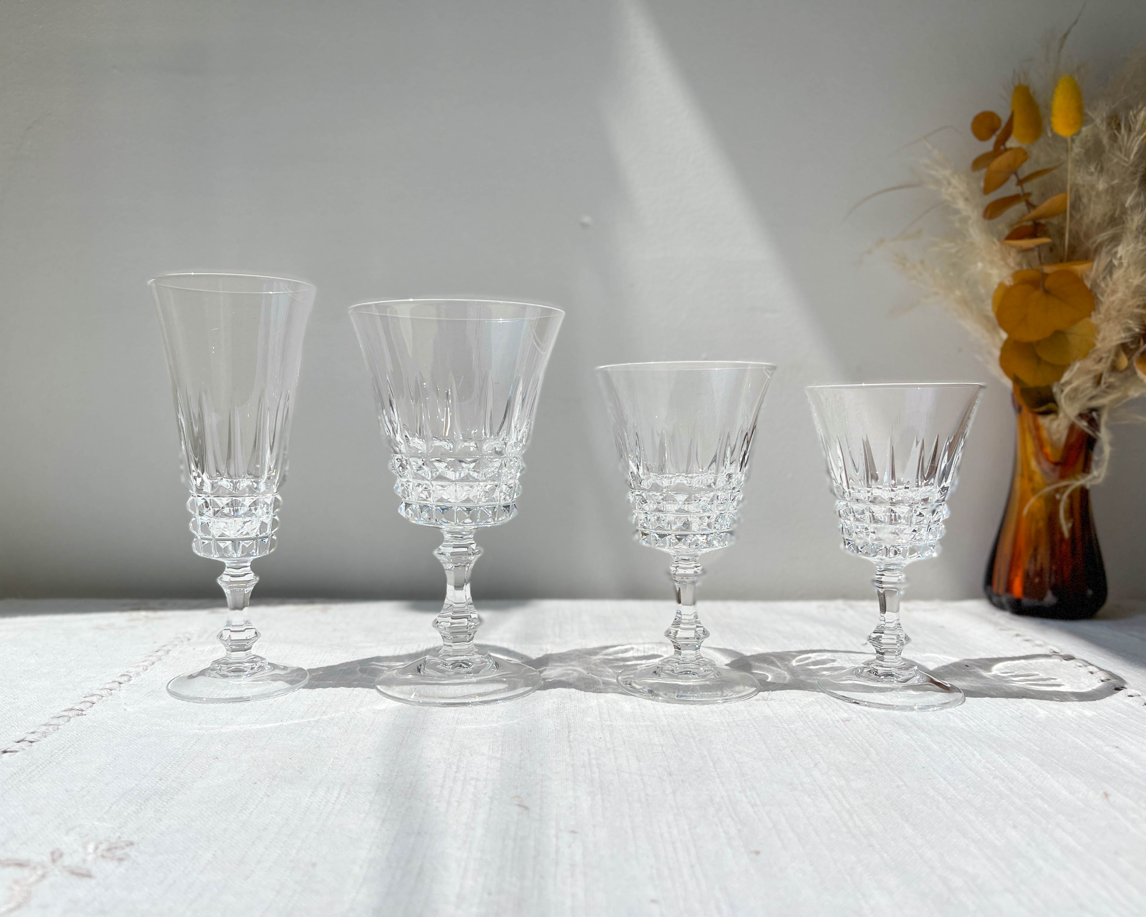 6 Arques crystal red wine glasses, Tuileries model