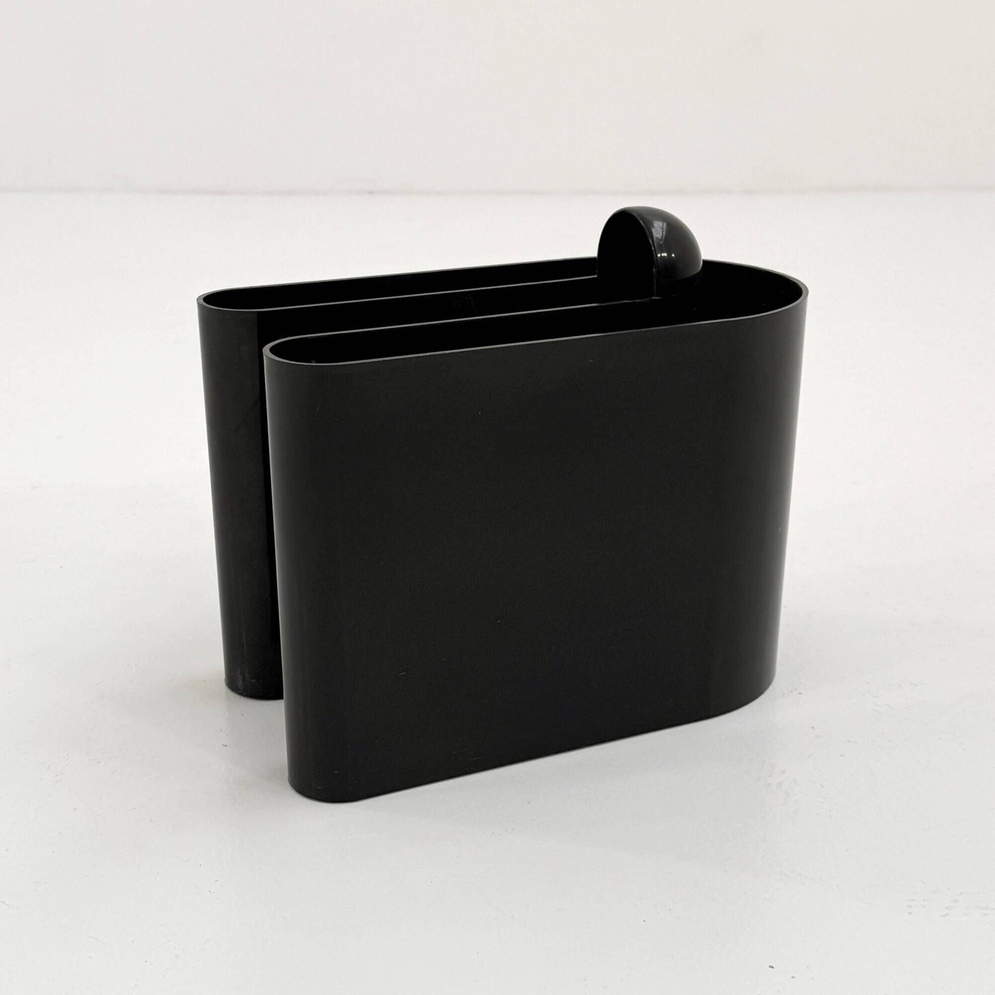 Black magazine rack by Rodolfo Bonetto for Bilumen, 1970