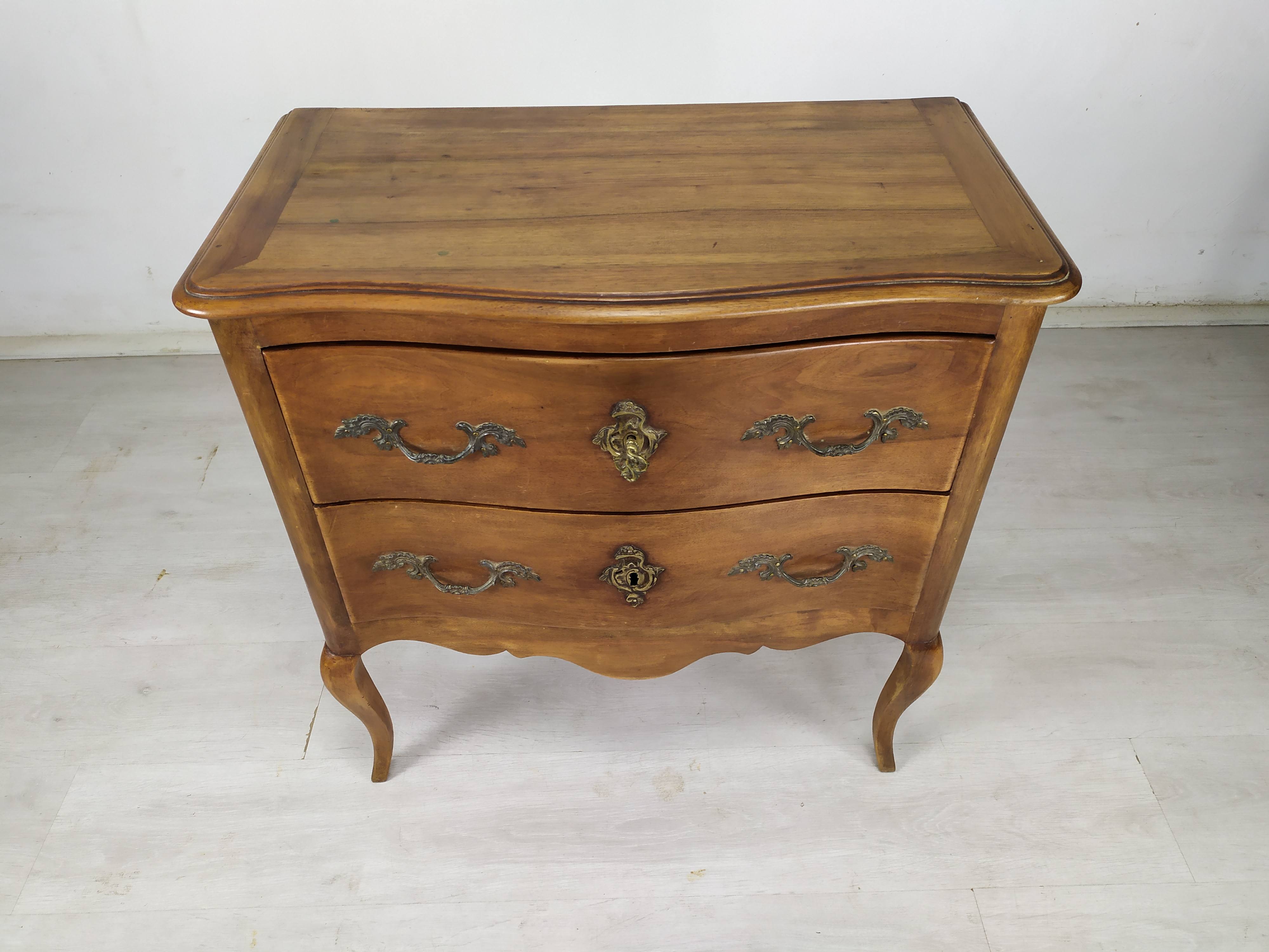 Commode Louis XV walnut