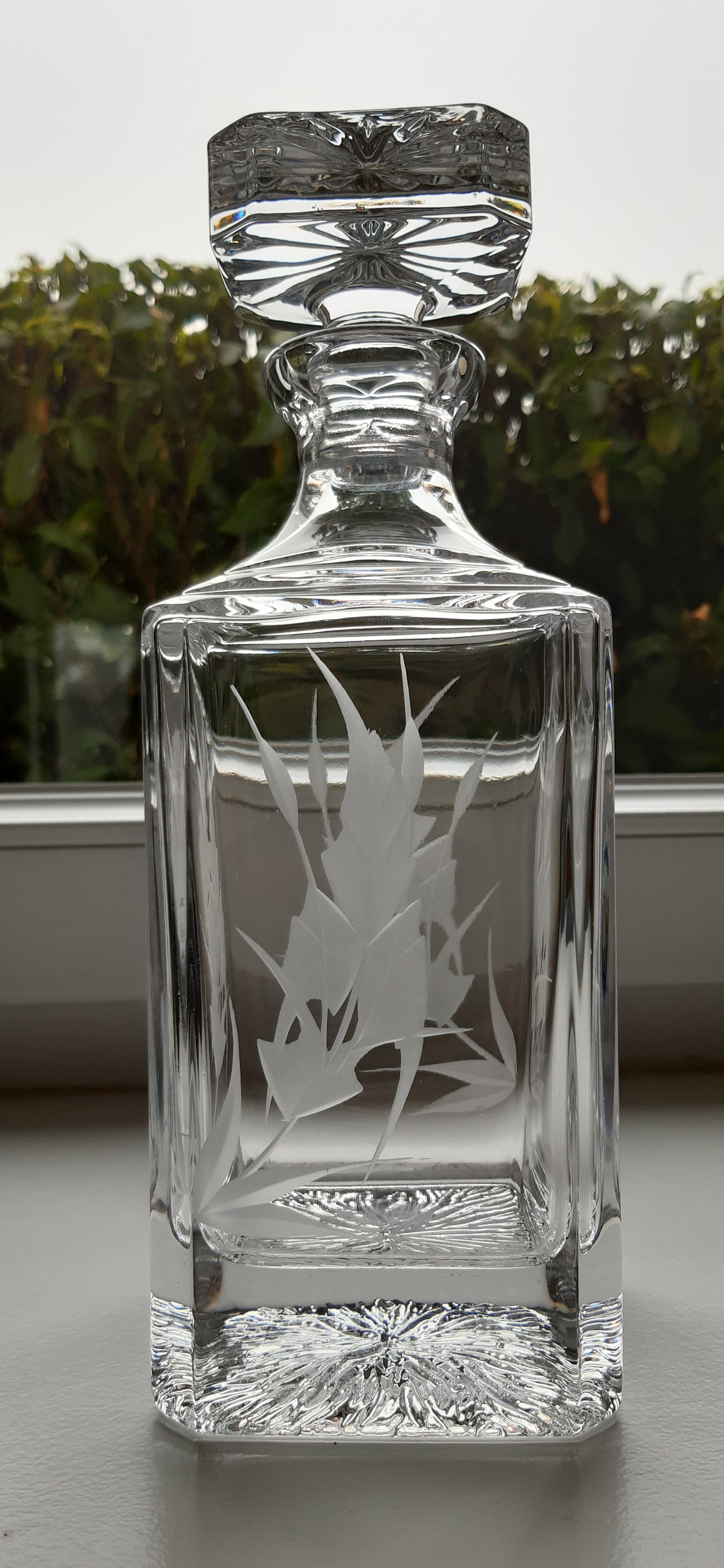 Crystal decanter engraved 50s
