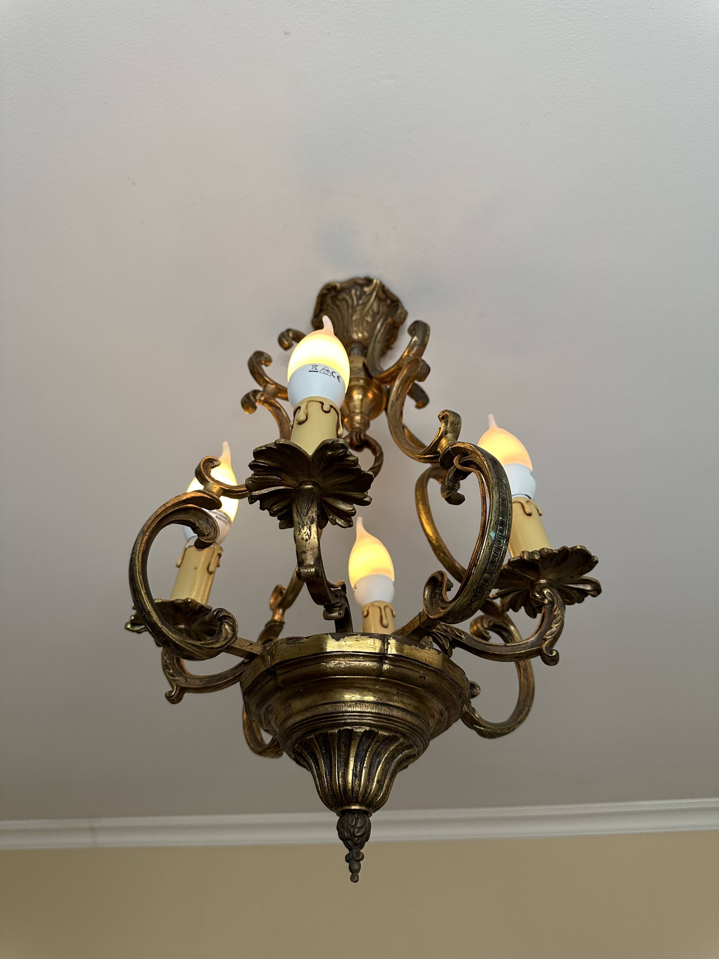 Suspension en bronze à 4 lumières
