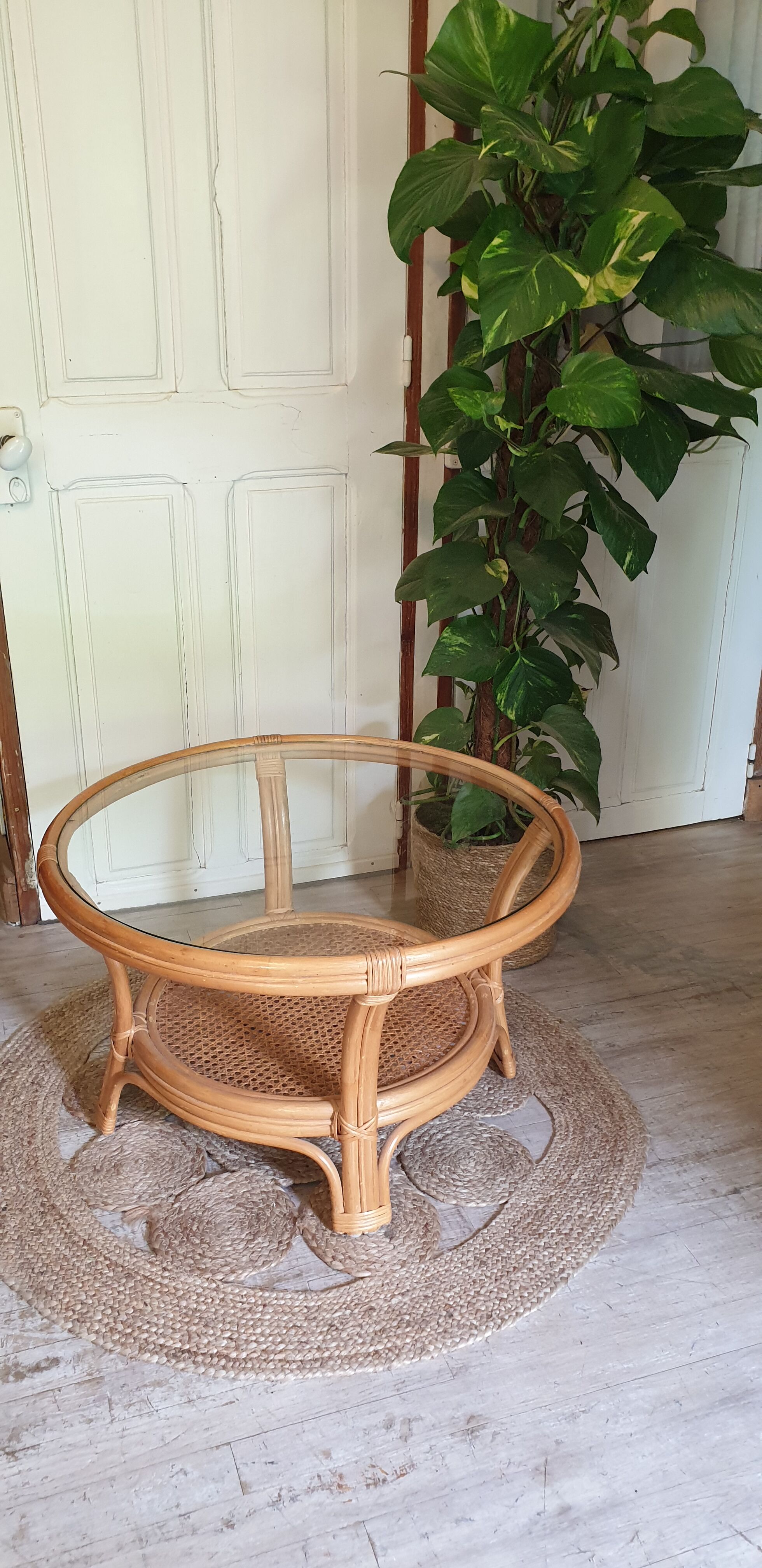 Glass and canning coffee table