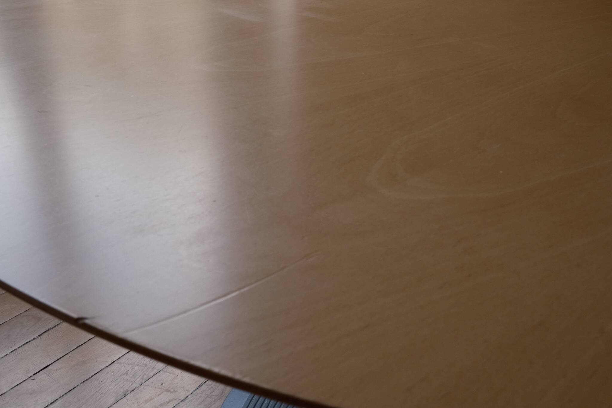 Post modern Trias dining table - Hugo de Ruiter - Leolux 1990