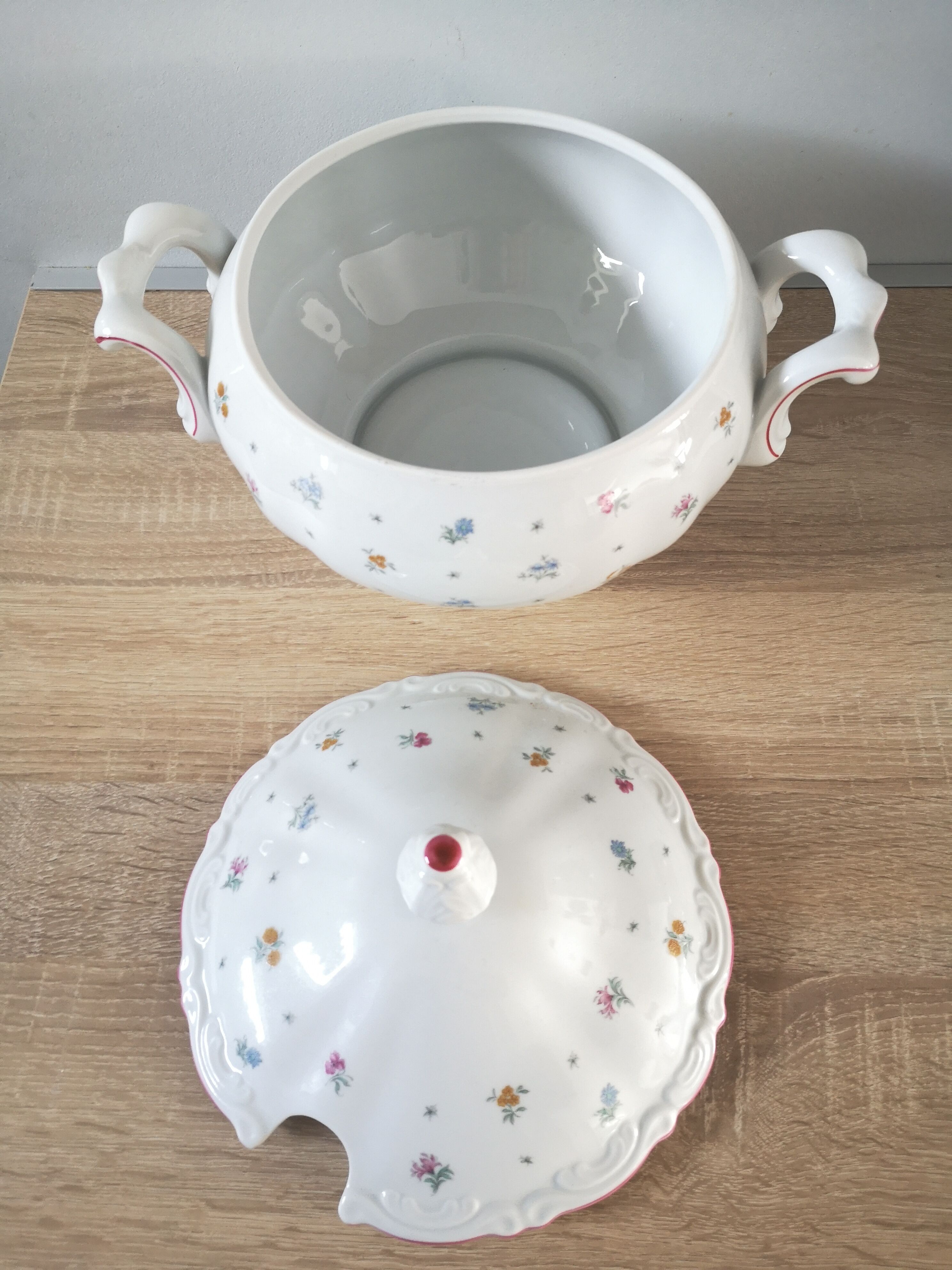 Bavarian porcelain tureen