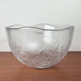 Large vintage Swedish glass bowl with floral decoration by Ann Wärff for Kosta Boda, 1970s.