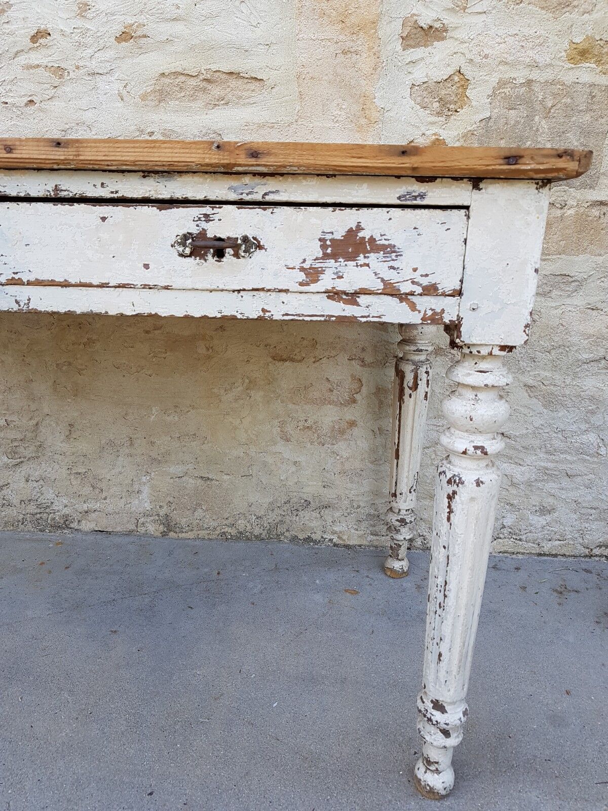 Former office Napoleon turned wood patina white