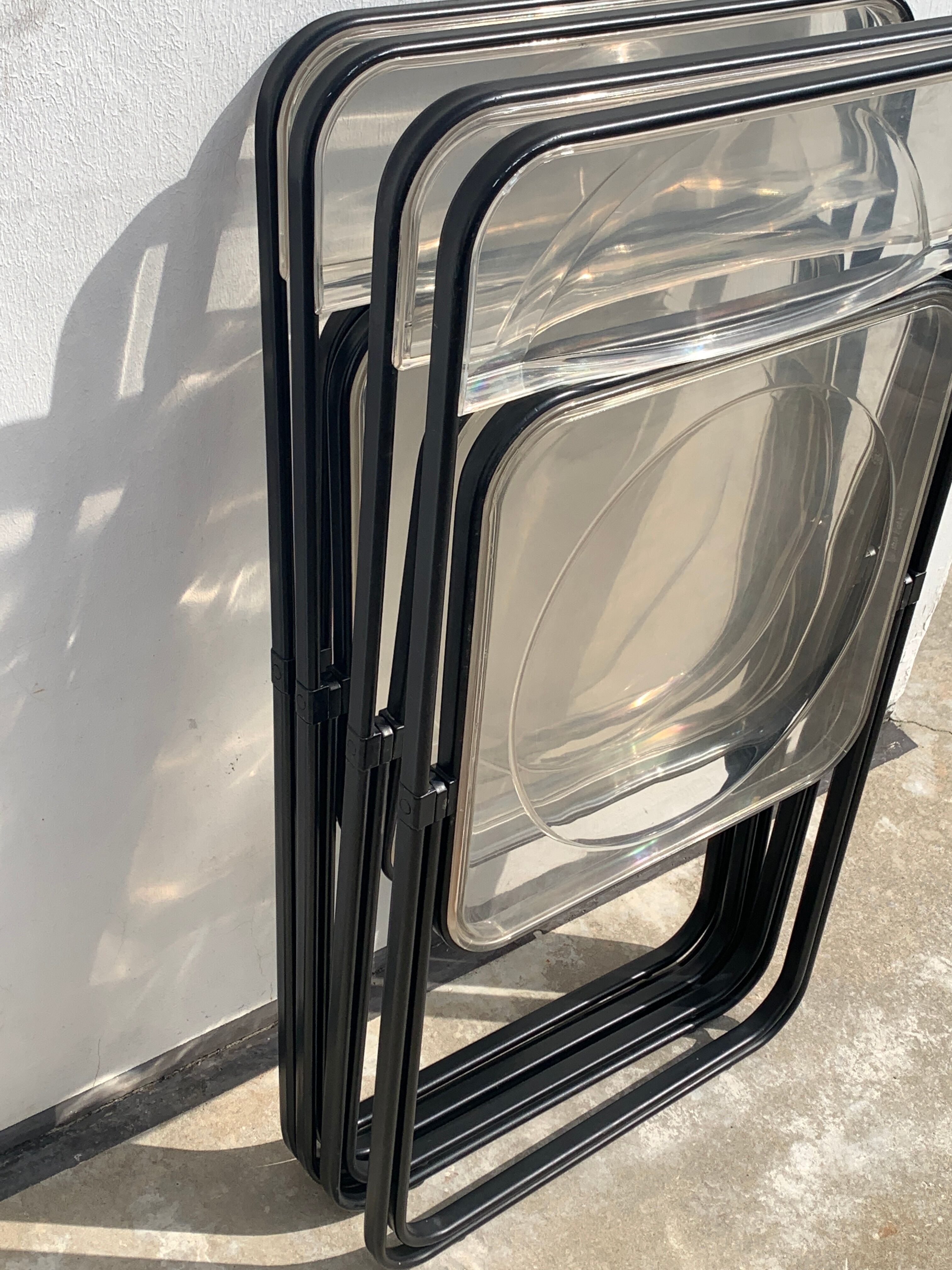 4 folding chairs design Stua Patent, 1970