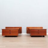 Paire de tables de chevet Stildomus en noyer avec roulettes, années 1970