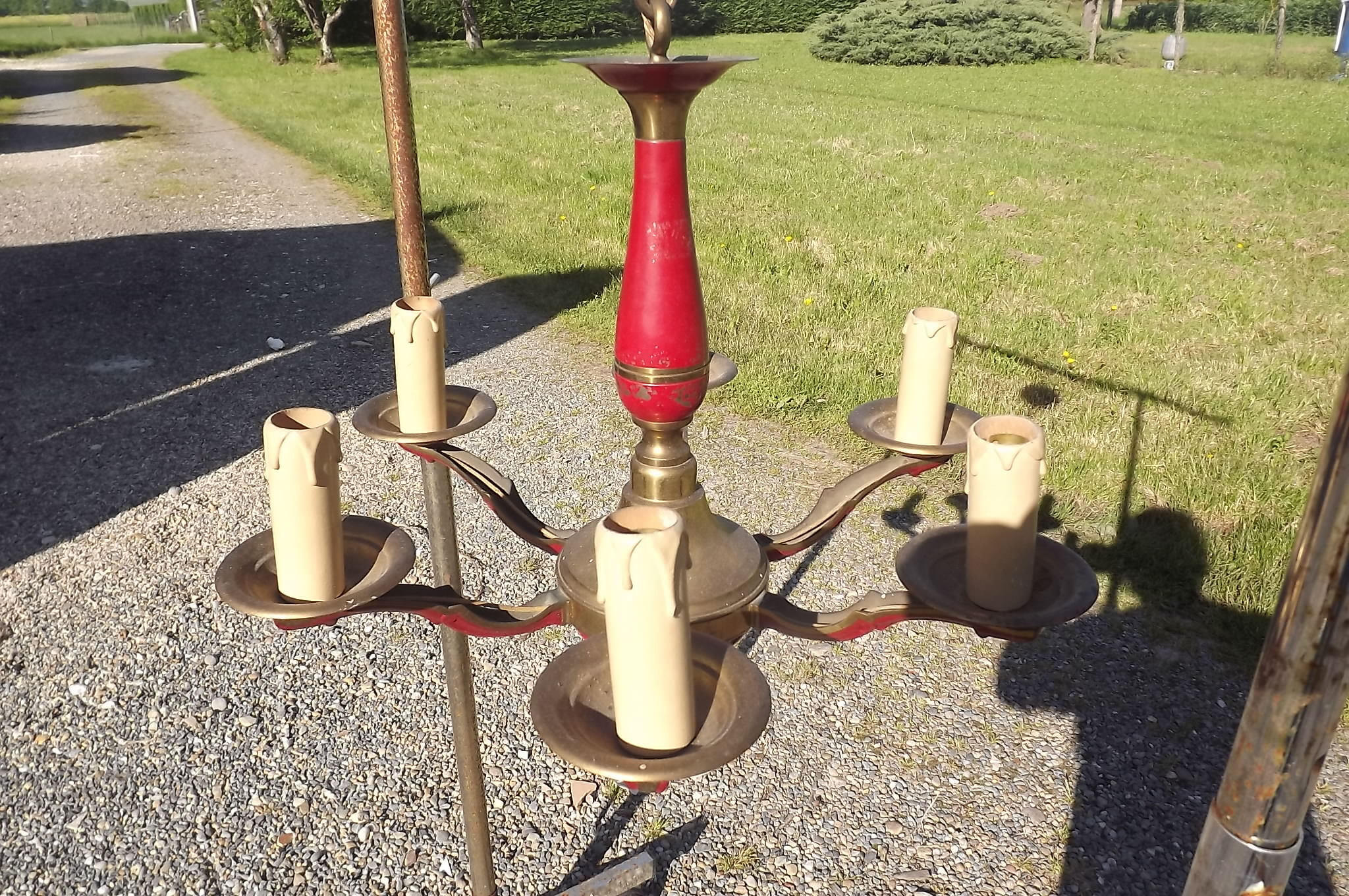 Lustre de Style Empire Tole rouge et laiton