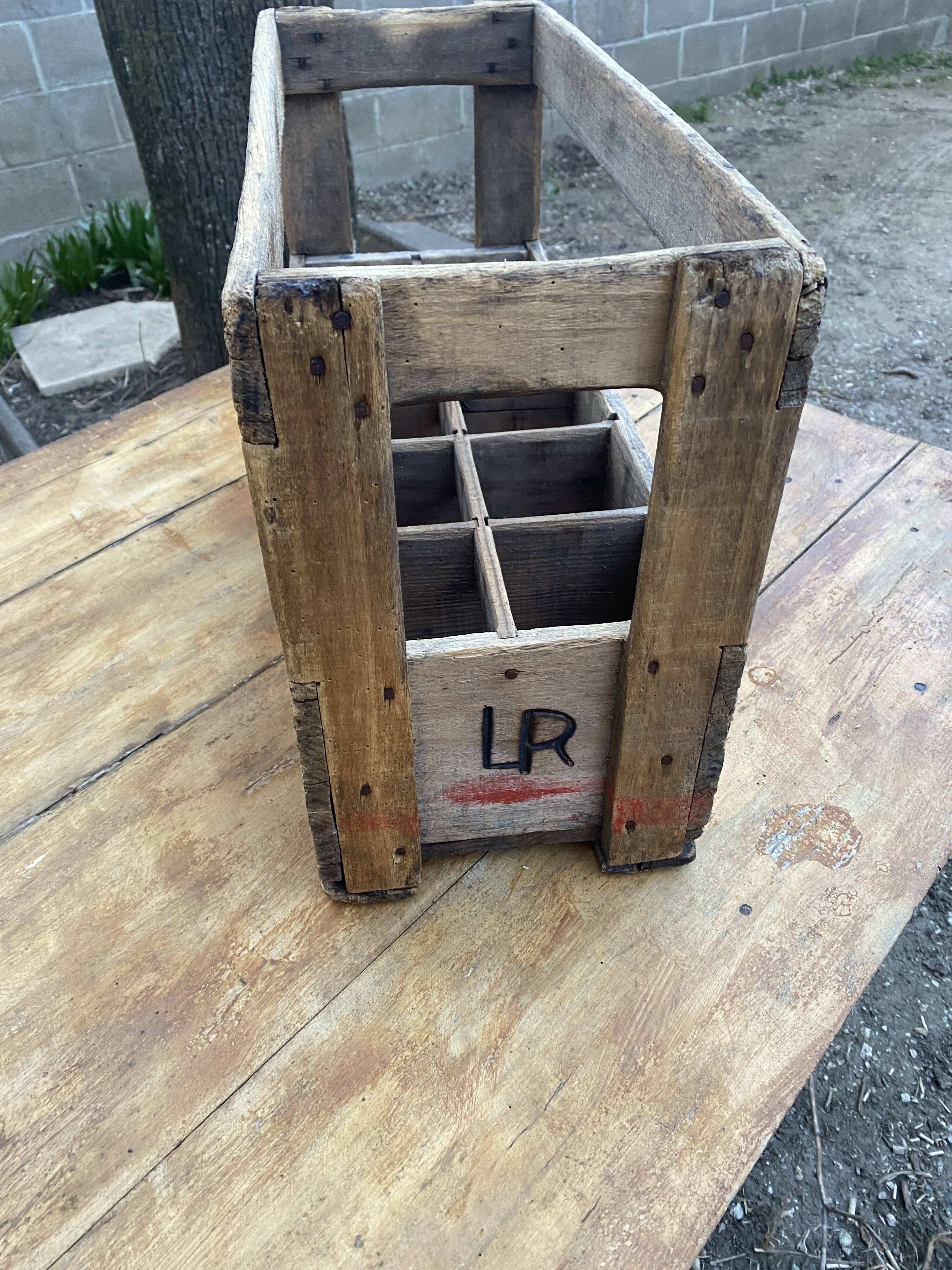 Bottle holder locker